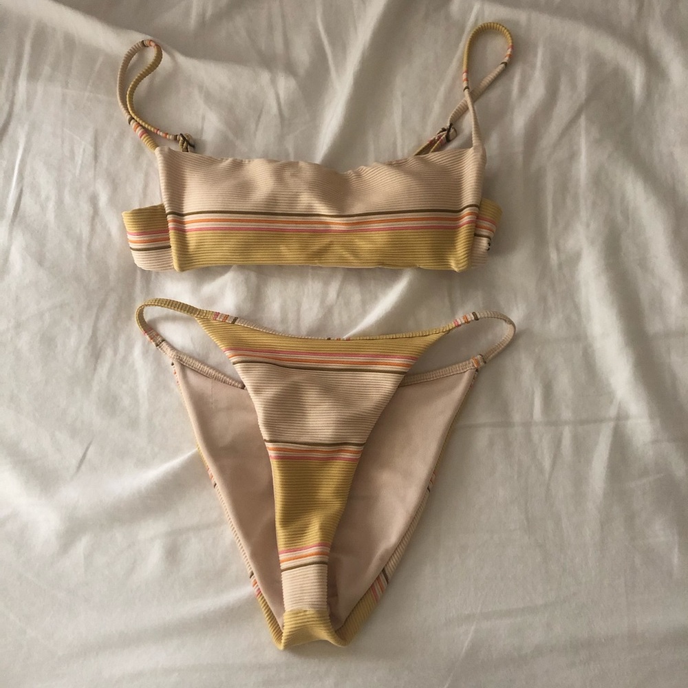 Billabong bikini, never worn